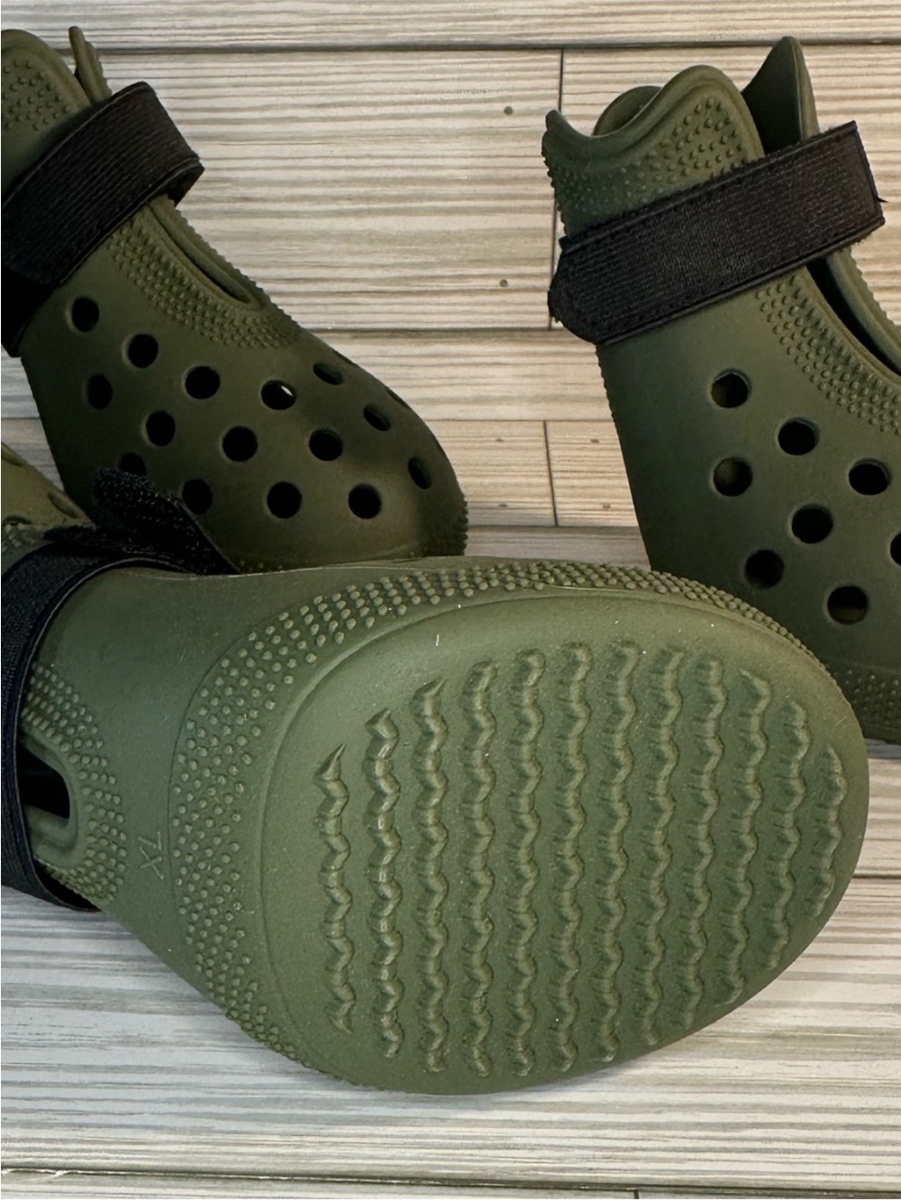 Dog Shoes for Hot Pavement Comfortable Paw Protection
Size XL Green Booties Rain - Picture 5 of 14